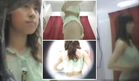 Mi hermana quiere ver una mano joven, pie, vecina mexicana xxx y trató de tomar sus pantalones de dormir y fue atrapado por el brazo