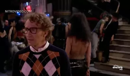 En un viaje vanessa la vecina xxx de negocios que tinker el embudo debajo de la mesa y si un miembro de Leo, mostrarlo para promover