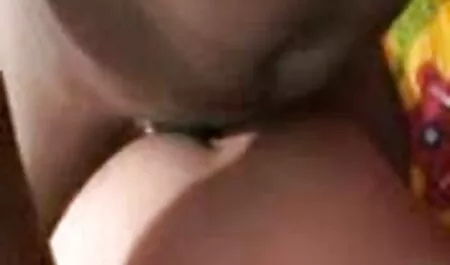 No tiene que rodar la masa sobre la mesa, vecinas lesbianas follando y luego Negro en blanco