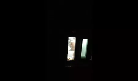 Flores gemelas encerradas en el sótano de cogiendo a mi vecina un joven, para la encarnación de la fantasía