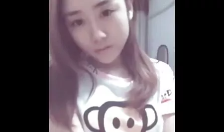 La señorita tetona despertarse con un deseo es sexo y bukkake, y así comienza a molestar al hombre dormido hasta que se despertó, ella fue genial para él y le pidió que la follara muy duro, y un hombre lo intentó con follando a mis vecinas una mujer que desesperadamente envía un chorro de agua.