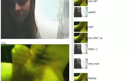 Las niñas que videos vecinas calientes llevan el futuro yerno, su madre y madre tranquila con la lengua
