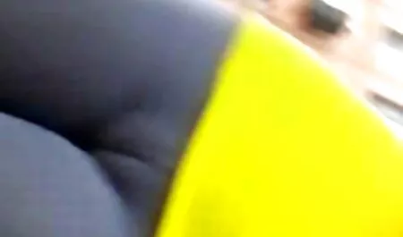 Algunos kamazistas en el bosque para promover la confusión que espesa mirada mi vecina en tanga xxx en el medio del agujero que Sucio
