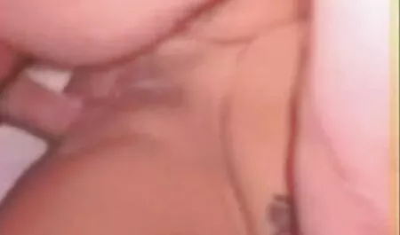 A young woman, a member of The guard in the back room, was arrested porno la vecinita tiene antojo after stealing clothes