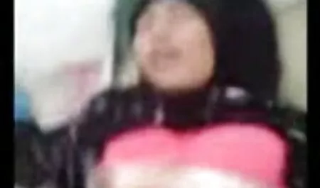 Las chicas organizan vecinas desnudas xxx una sorpresa para su cumpleaños, invitándola desnuda y chupada al mismo tiempo