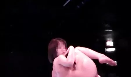 Es muy raro que un khokhlushka tome una foto con vecinasputas un hombre cuando tiene algo