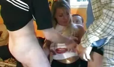 Pillada esposa, su novia, cojiendome ami vecina y organizar un coño a ambos, a continuación, ir llorando en la cama