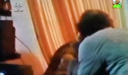 Él, bondage, secretaria con un nudo y empezar a golpear duro en la boca para los follando con la vecina y su hija huevos