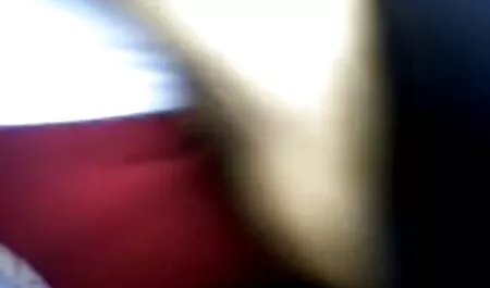 Un empleado trata de porno de la vecinita tiene antojo molestar a un joven aprendiz del departamento a la carta asignada