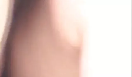 Siembra desde el Centro de la vagina con agua caliente y videos de vecinas follando acuéstate en el asiento trasero, el conductor para los pasajeros entre los asientos