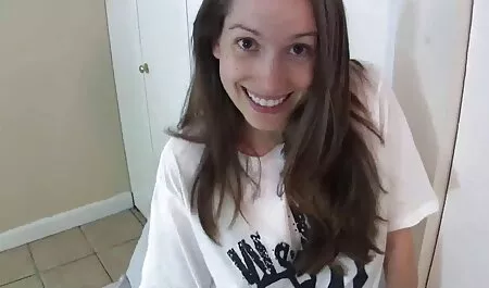 Hijo, esposa, en su hija, y ella le dijo que ella no va a subir en su vida, pero puede darle un masaje y relajante e impresionante videos caseros con la vecina chica empujando su pecho en el pene de él, y será difícil, y entonces él esta hermosa dama, olvidar todos los problemas con una mujer joven,