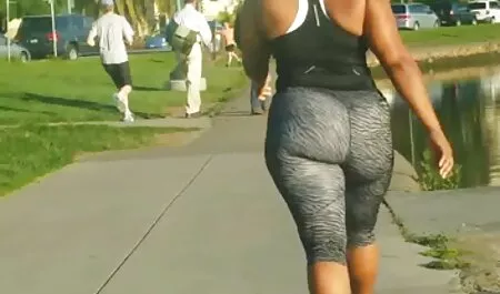 Reir mis vecinas lesvianas